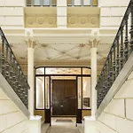 Stunning Apartment Bruc